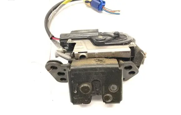 Toyota Avensis T250 Tailgate exterior lock