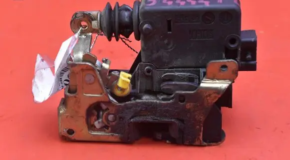 Renault Kangoo I Front door lock