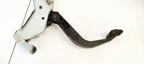 Opel Zafira B Brake pedal 13192503