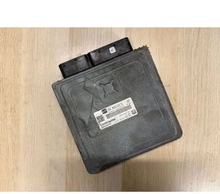 Seat Ibiza IV (6J,6P) Engine control unit/module 03L906023S