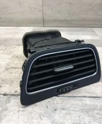Volkswagen Golf VII Dashboard side air vent grill/cover trim 1819704 5G1819248 5G1819710