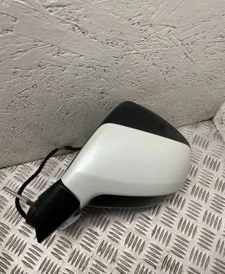 Peugeot 5008 Front door electric wing mirror E20208199