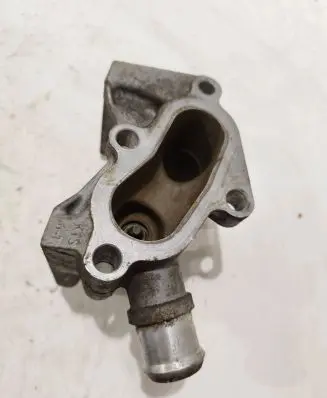 Ford Mondeo MK IV Thermostat housing 1n1g8594