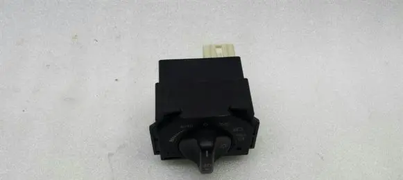 Jaguar S-Type Light switch XR82092