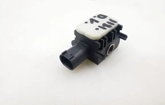 Mercedes-Benz R W251 Airbag deployment crash/impact sensor A0038202826