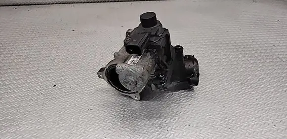Volkswagen PASSAT B6 EGR valve 03G131501N