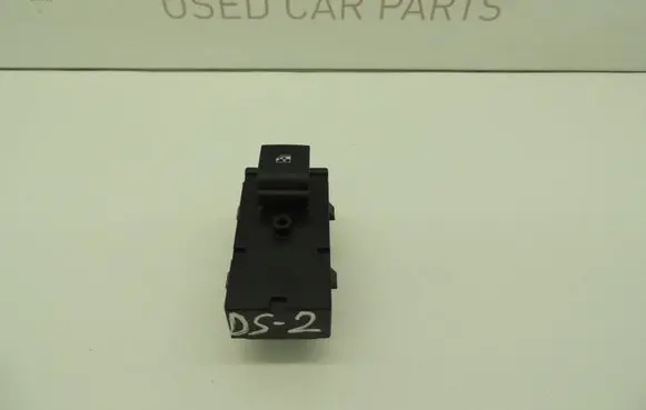 Chevrolet Cruze Electric window control switch 13305368 DS2