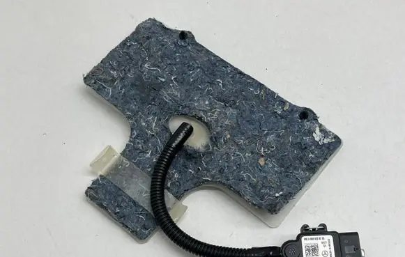 Mercedes-Benz A W177 Seat pressure sensor A0008208205 28666121 BR6121W16701583