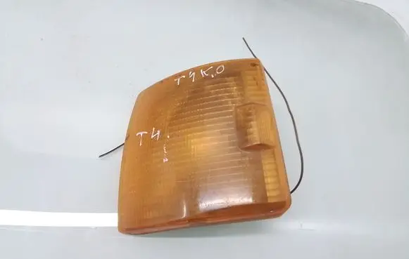 Volkswagen Transporter - Caravelle T4 Front indicator light