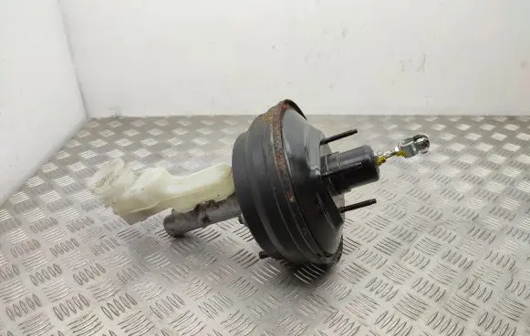 Honda FR-V Brake booster