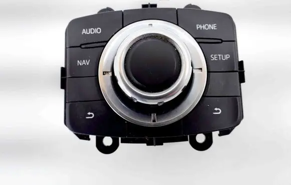 Head unit multimedia control