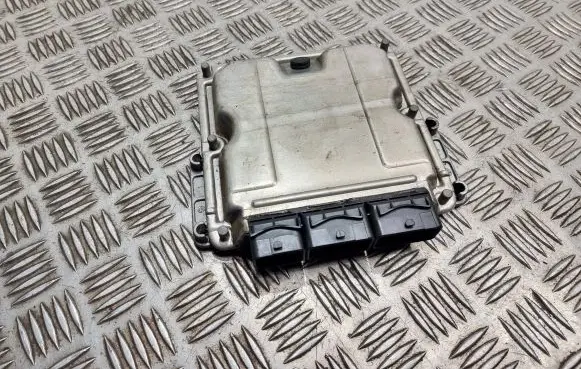 Renault Scenic I Engine control unit/module 0281010483