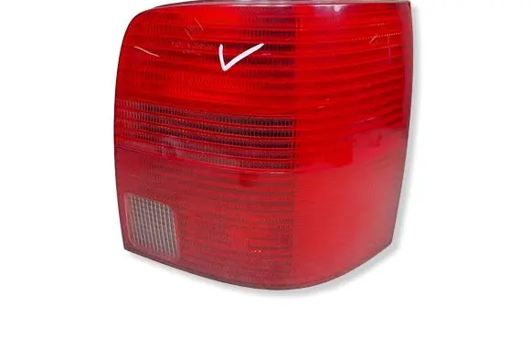 Volkswagen PASSAT B5 Rear/tail lights 152701KASACJA 152701