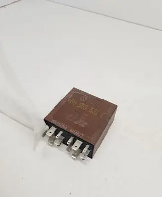 Audi A6 S6 C5 4B Window wiper relay 4B0955531E 5WK10470A A210802