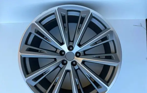 Audi Q8 R23 light alloy rim 4M8601025R