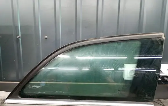 Opel Vectra C Rear side window 244698
