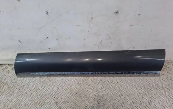Volkswagen Touareg II Front door trim (molding) 7P6854940H