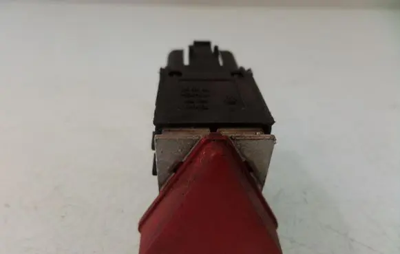 Volkswagen Golf V Hazard light switch 1K0953509A