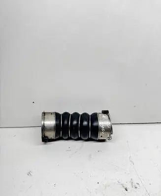 BMW 5 F10 F11 Intercooler hose/pipe 8513451