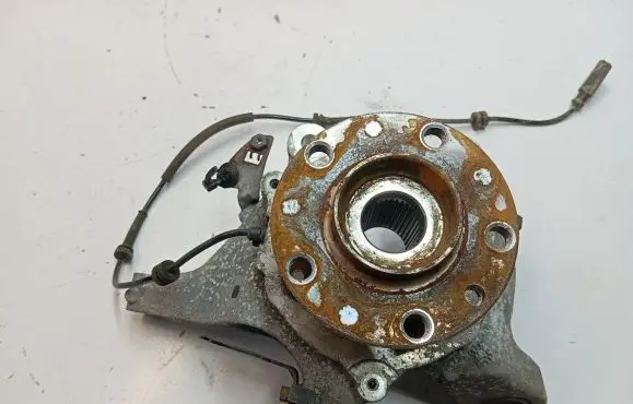Maserati Levante Rear wheel hub 670108078