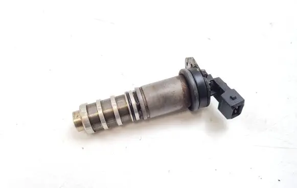 BMW 5 GT F07 Camshaft vanos timing valve 13151514 7585776
