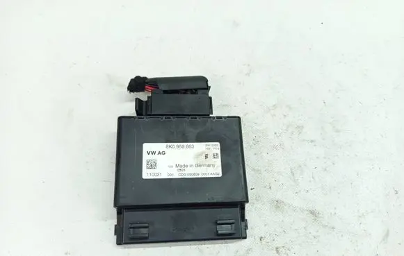 Audi A5 8T 8F Voltage converter/converter module 8K0959663 110021 CDG050609