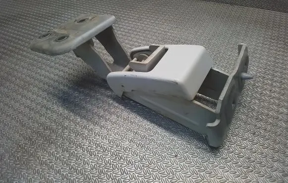 Citroen Jumpy Rear door lower hinge