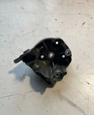 Opel Astra L Fuel pump bracket 9824088780 02512