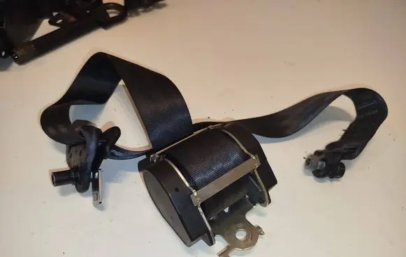 Renault Kangoo II Rear seatbelt 8200448760