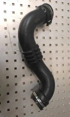 Renault Master II Turbo air intake inlet pipe/hose 8200201419