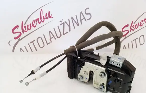 Renault Kadjar Front door lock