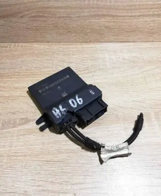 Audi A6 S6 C6 4F Gateway control module 4F0907468D