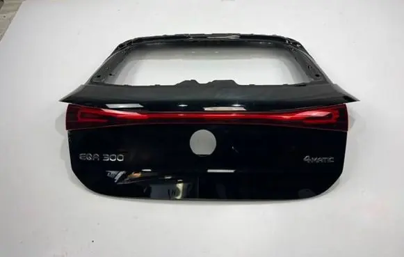 Mercedes-Benz EQA Truck tailgate 