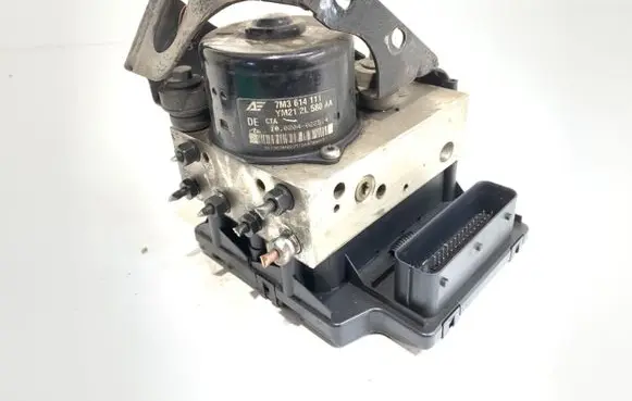 Volkswagen Sharan ABS Pump 7M3907379B
