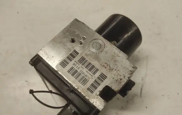 Peugeot 407 ABS Pump 15710605 15710505E S118676001O