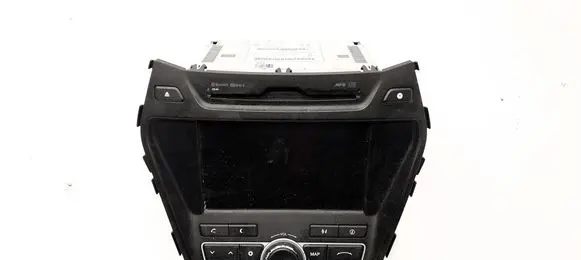 Hyundai Santa Fe Radio/CD/DVD/GPS head unit 965602W200