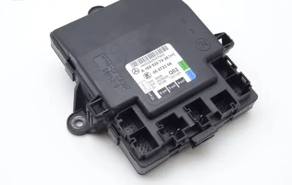 Mercedes-Benz B W245 Door control unit/module A1698207926