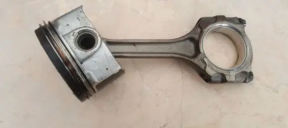 Lexus ES 250 - 300 - 330 Piston with connecting rod