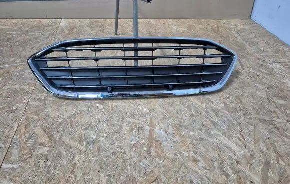 Ford Focus Front bumper upper radiator grill JX7B8C436AFOCUS