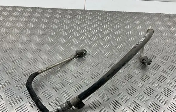 Air conditioning (A/C) pipe/hose