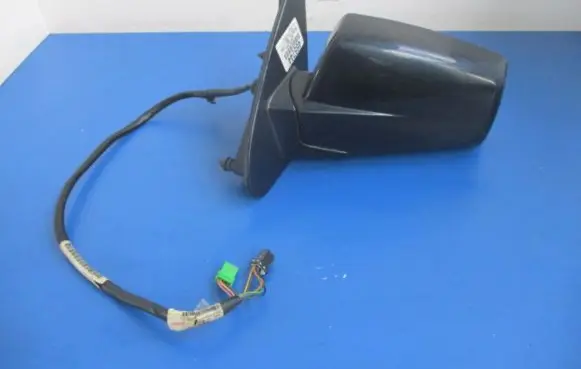 Cadillac SRX Front door electric wing mirror