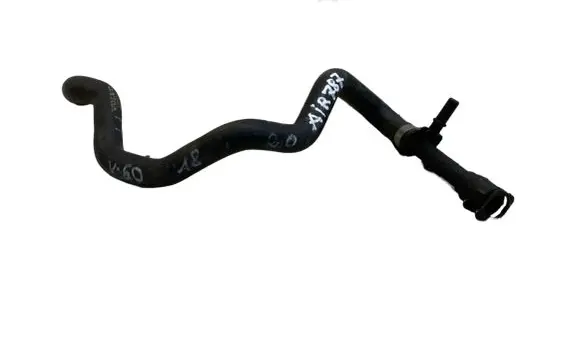 Volvo V70 Engine coolant pipe/hose 31657656
