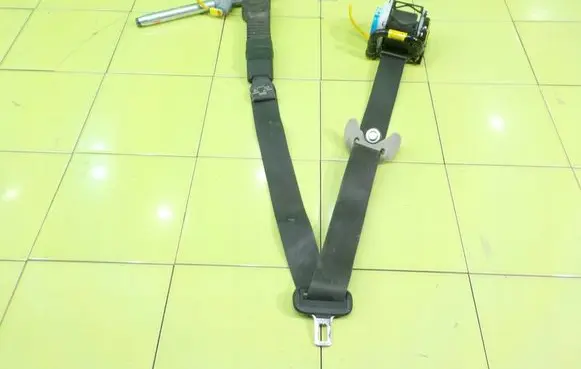 KIA Carens III Front seatbelt 88820A4200 BEZPIECZENSTWA