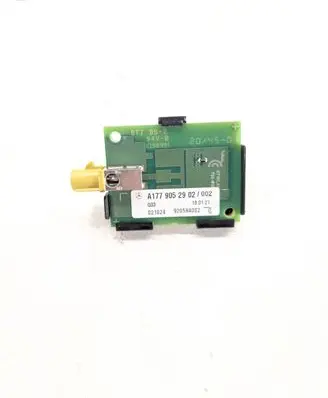 Mercedes-Benz GLB x247 Aerial antenna amplifier A1779052902