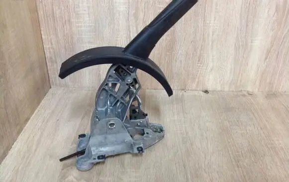 Seat Leon (1P) Handbrake/parking brake lever assembly 8J0711303B 1K0711303J