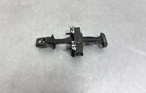 BMW 3 G20 G21 Rear door check strap stopper 7432206