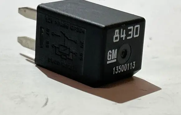 Opel Insignia A Other relay 13500113