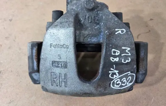 Mazda 3 II Front brake caliper 3210