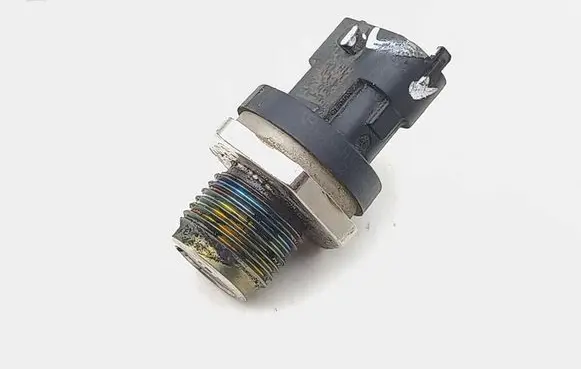 Honda Accord Fuel pressure sensor 0281002950