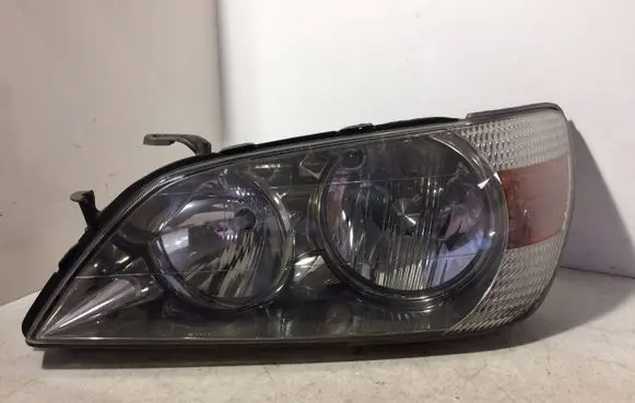 Lexus IS 200-300 Headlight/headlamp
